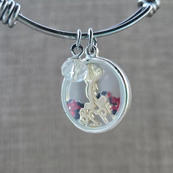 Disney Bracelet 1928 Silver Tone Wrist Band Fashion Jewelry Size Adjustable - Picture 9 of 11